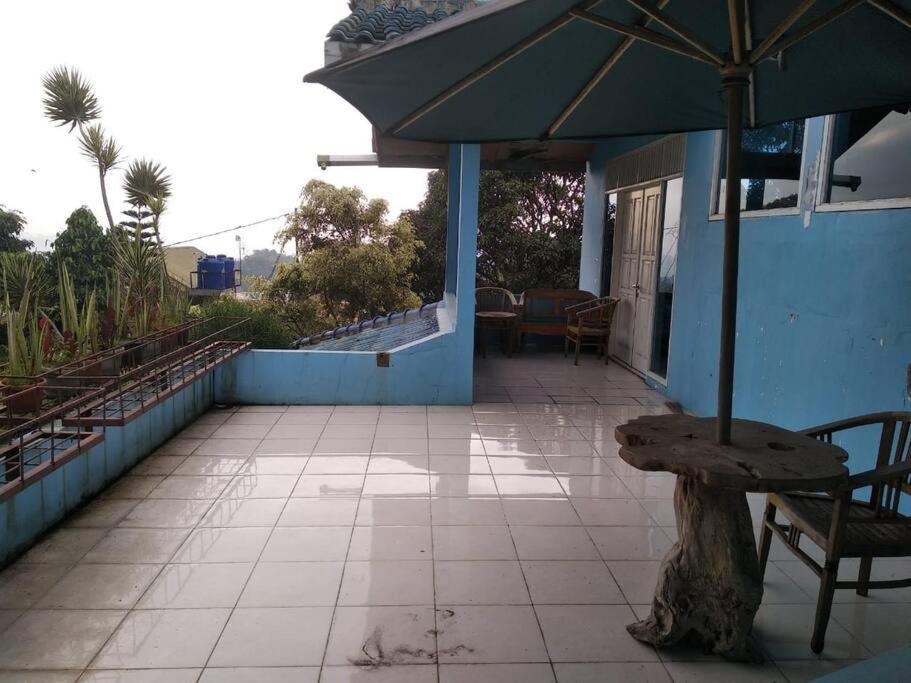 Garden Villas Cipanas Sindanglaya Екстериор снимка