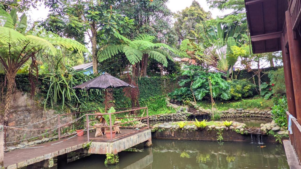 Garden Villas Cipanas Sindanglaya Екстериор снимка